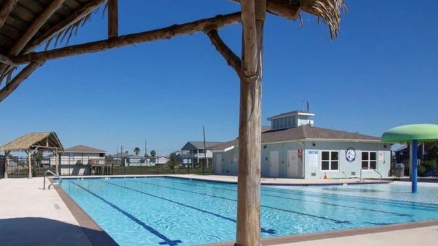 16530 Captain Kidd Road, Jamaica Beach, TX 77554
