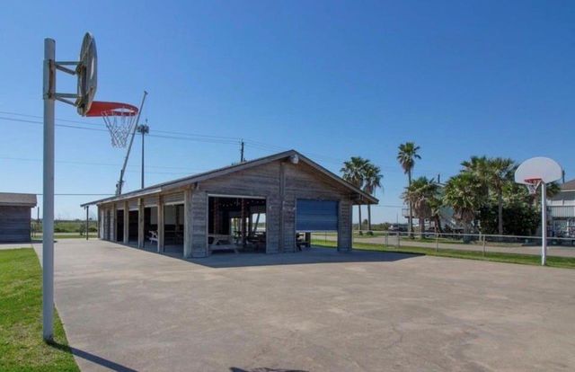 16530 Captain Kidd Road, Jamaica Beach, TX 77554