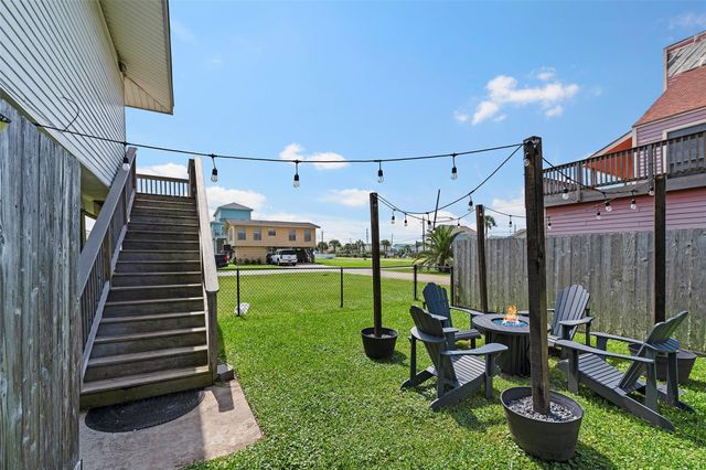 16530 Captain Kidd Road, Jamaica Beach, TX 77554