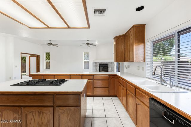 15852 N 50TH Drive, Glendale, AZ 85306