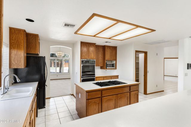 15852 N 50TH Drive, Glendale, AZ 85306