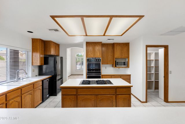 15852 N 50TH Drive, Glendale, AZ 85306