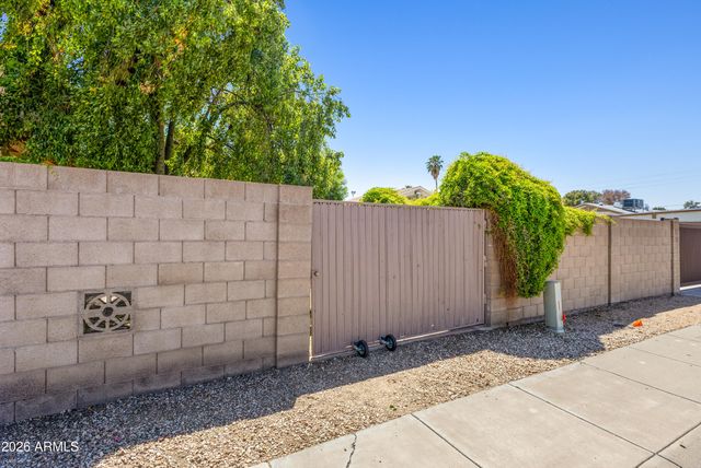 15852 N 50TH Drive, Glendale, AZ 85306