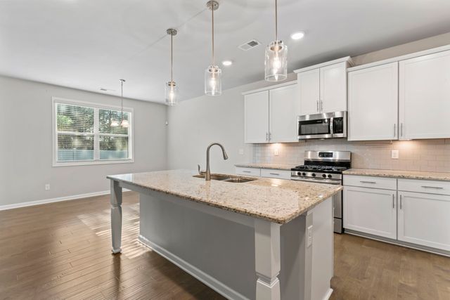 6425 Hickory Bell Dr, Murfreesboro, TN 37128