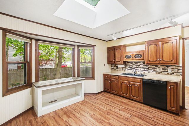 776 Meadowbrook Avenue, Holland City, MI 49423
