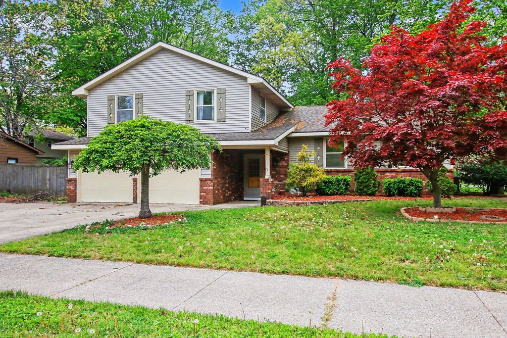 776 Meadowbrook Avenue, Holland City, MI 49423