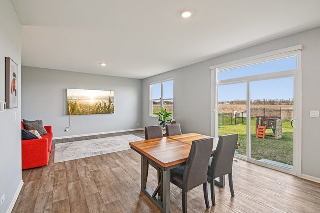 1716 Dublin Drive, Pingree Grove, IL 60140