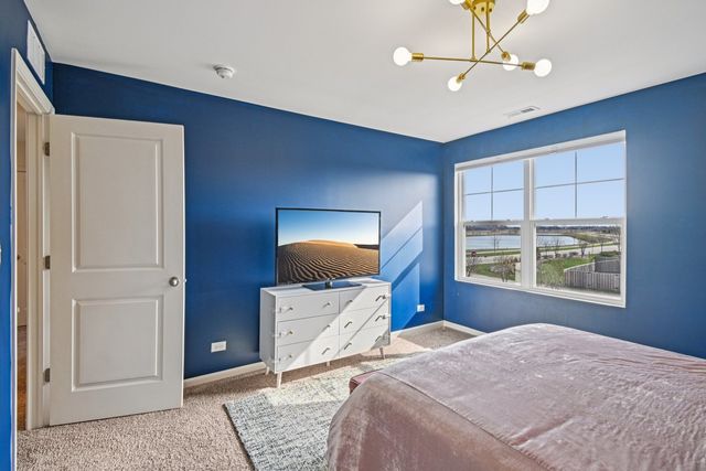 1716 Dublin Drive, Pingree Grove, IL 60140