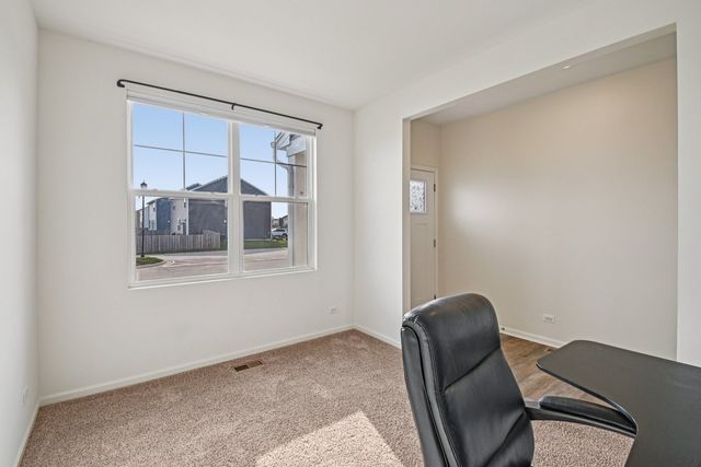 1716 Dublin Drive, Pingree Grove, IL 60140