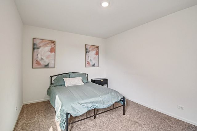 1716 Dublin Drive, Pingree Grove, IL 60140