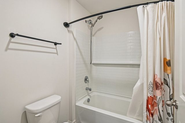 1716 Dublin Drive, Pingree Grove, IL 60140