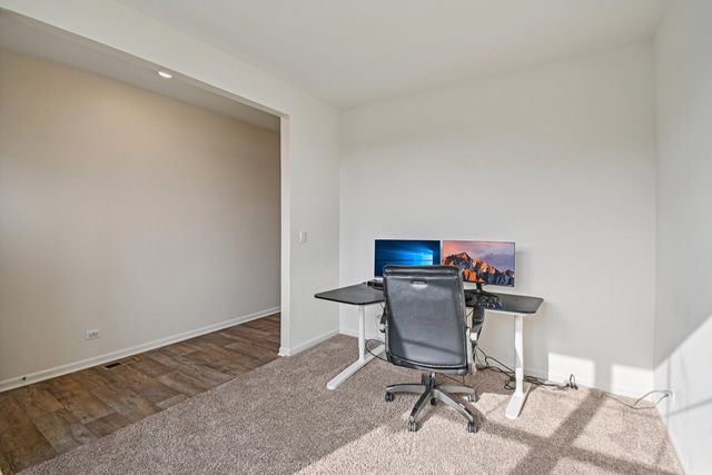 1716 Dublin Drive, Pingree Grove, IL 60140