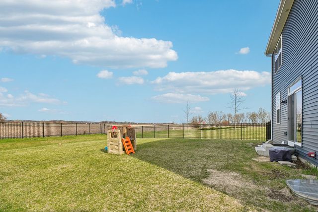 1716 Dublin Drive, Pingree Grove, IL 60140