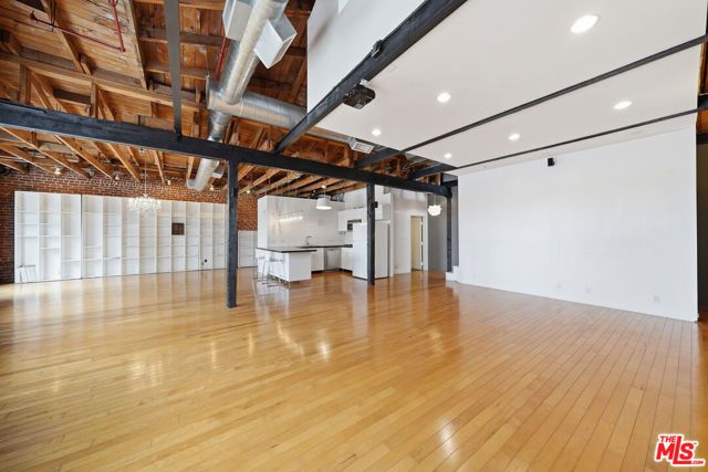 500 Molino Street 315, Los Angeles, CA 90013