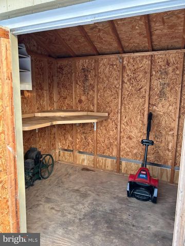 411 IVES AVE, Carneys Point, NJ 08069