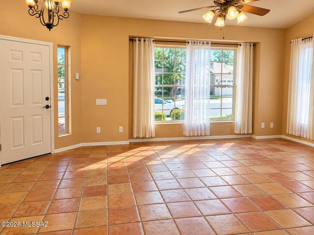9006 N Willeta Drive, Tucson, AZ 85743