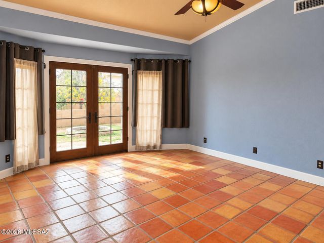 9006 N Willeta Drive, Tucson, AZ 85743