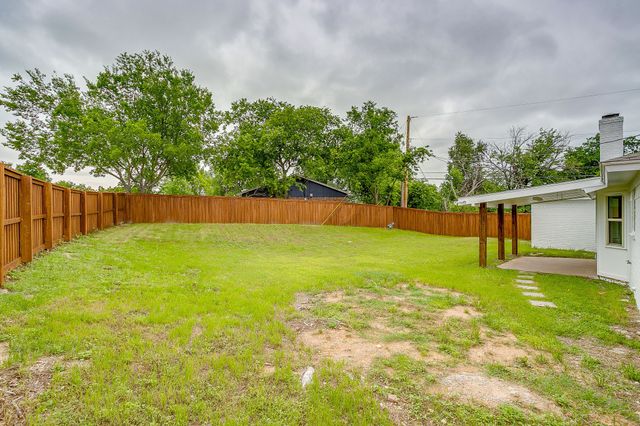 220 Rolling Hills Drive, Aledo, TX 76008