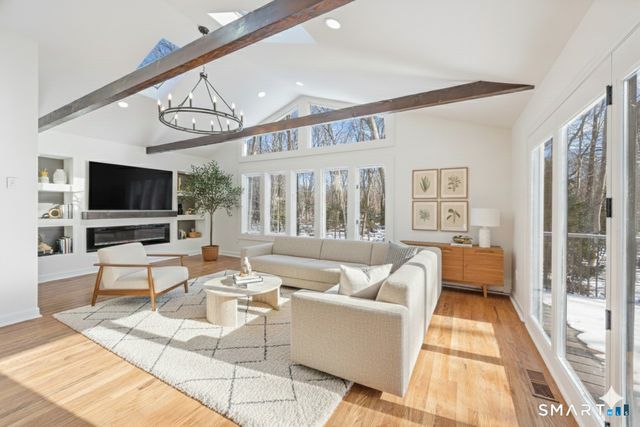 507 Little Meadow Road, Guilford, CT 06437