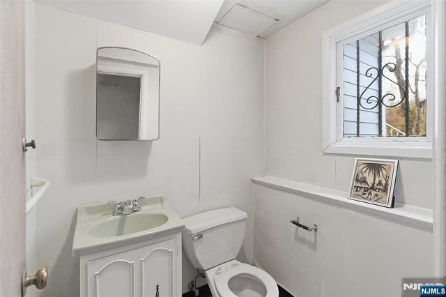 137 Voorhees Street, Teaneck, NJ 07666