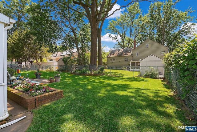 137 Voorhees Street, Teaneck, NJ 07666