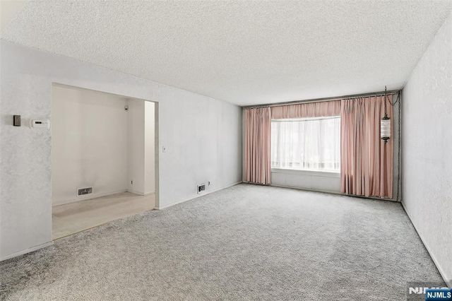 137 Voorhees Street, Teaneck, NJ 07666