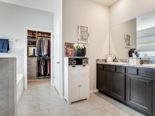 9822 SHORELINE VIEW WAY, Wesley Chapel, FL 33545