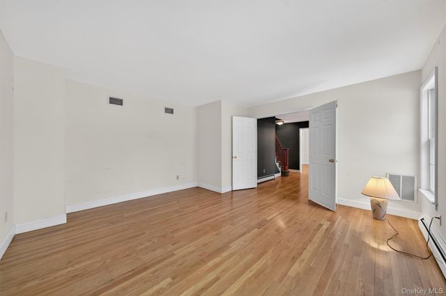 5 Fox Hollow Road, Blooming Grove, NY 10914