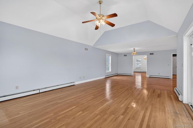 5 Fox Hollow Road, Blooming Grove, NY 10914