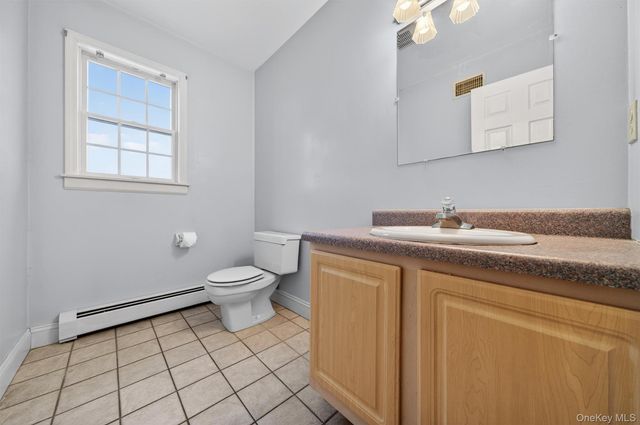 5 Fox Hollow Road, Blooming Grove, NY 10914