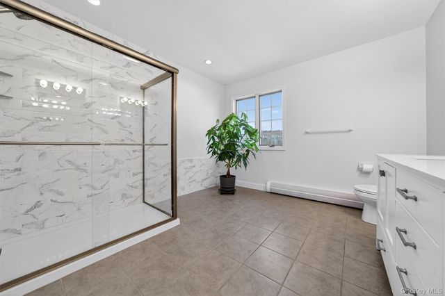 5 Fox Hollow Road, Blooming Grove, NY 10914