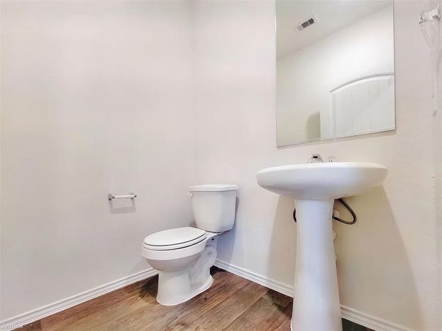 419 Sickle LOOP, Uhland, TX 78640