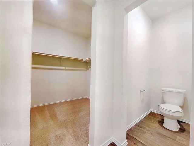 419 Sickle LOOP, Uhland, TX 78640