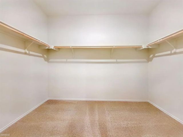 419 Sickle LOOP, Uhland, TX 78640