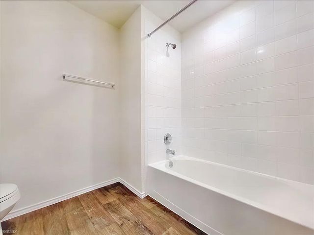 419 Sickle LOOP, Uhland, TX 78640