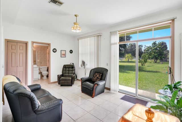 420 18TH Avenue NE, Naples, FL 34120