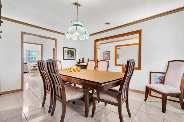 420 18TH Avenue NE, Naples, FL 34120