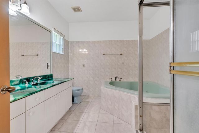 420 18TH Avenue NE, Naples, FL 34120