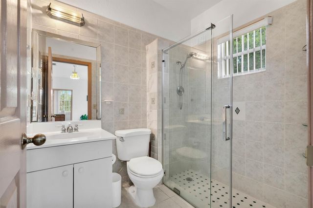 420 18TH Avenue NE, Naples, FL 34120