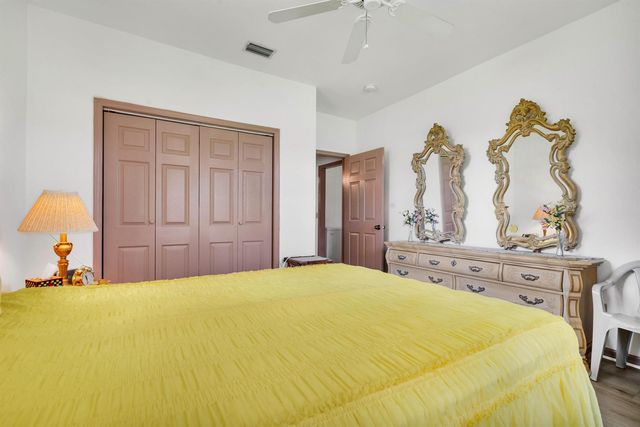 420 18TH Avenue NE, Naples, FL 34120
