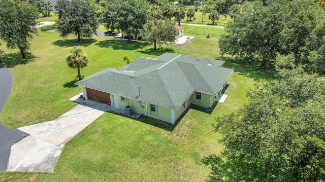 420 18TH Avenue NE, Naples, FL 34120
