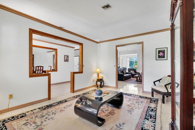 420 18TH Avenue NE, Naples, FL 34120