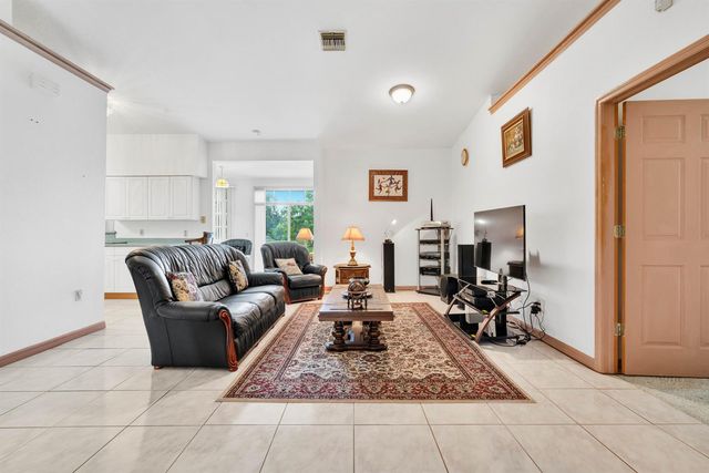 420 18TH Avenue NE, Naples, FL 34120