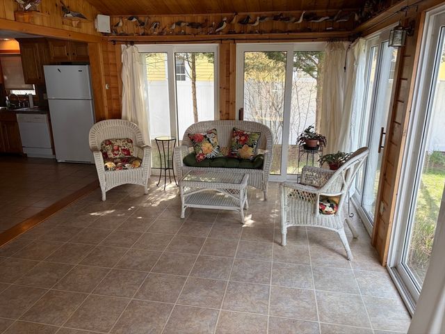 627 School Street, Dighton, MA 02764