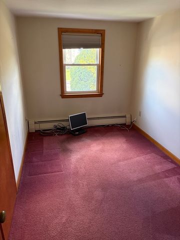 627 School Street, Dighton, MA 02764