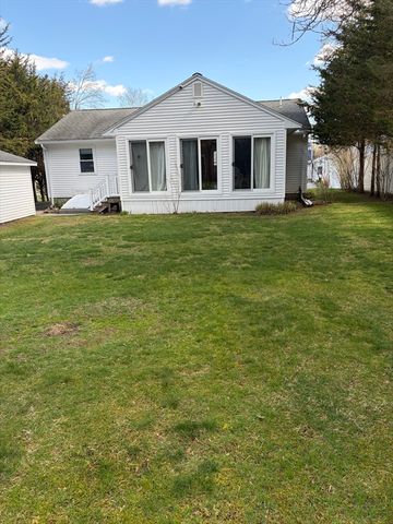 627 School Street, Dighton, MA 02764