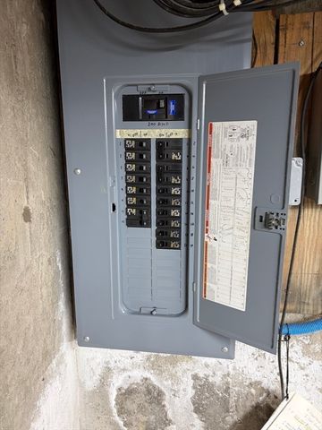 627 School Street, Dighton, MA 02764