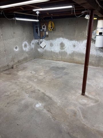 627 School Street, Dighton, MA 02764