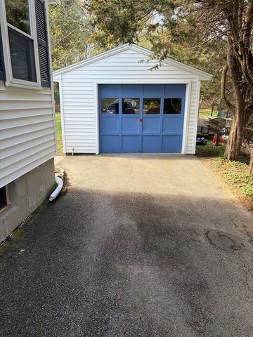 627 School Street, Dighton, MA 02764