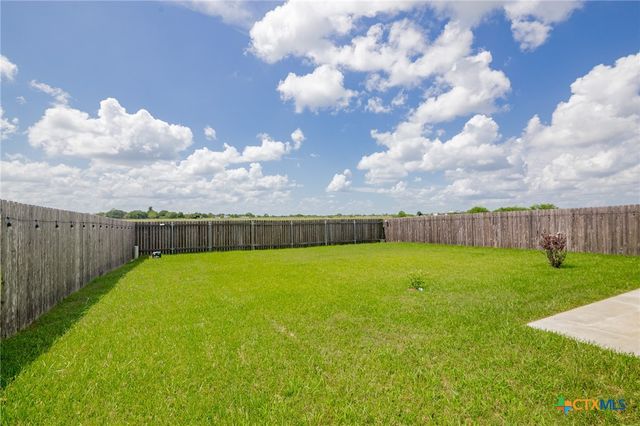 323 Brushy Creek, Victoria, TX 77904